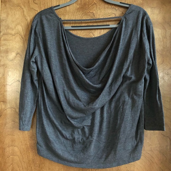 American Eagle Grey Top - Picture 4 of 6